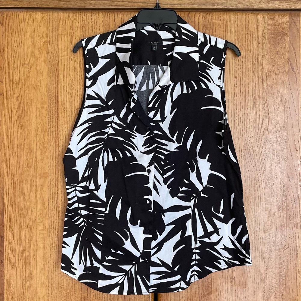 Talbots top, sleeveless, black/white palm print, cotton blend, 14